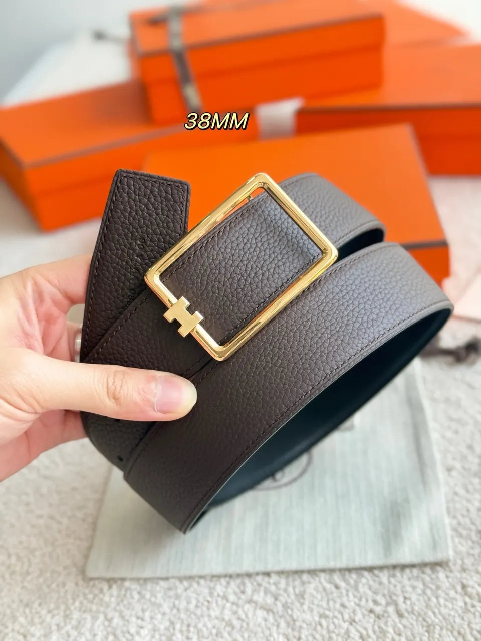 Hermes Reversible Gold Buckle Belt - Hình 3