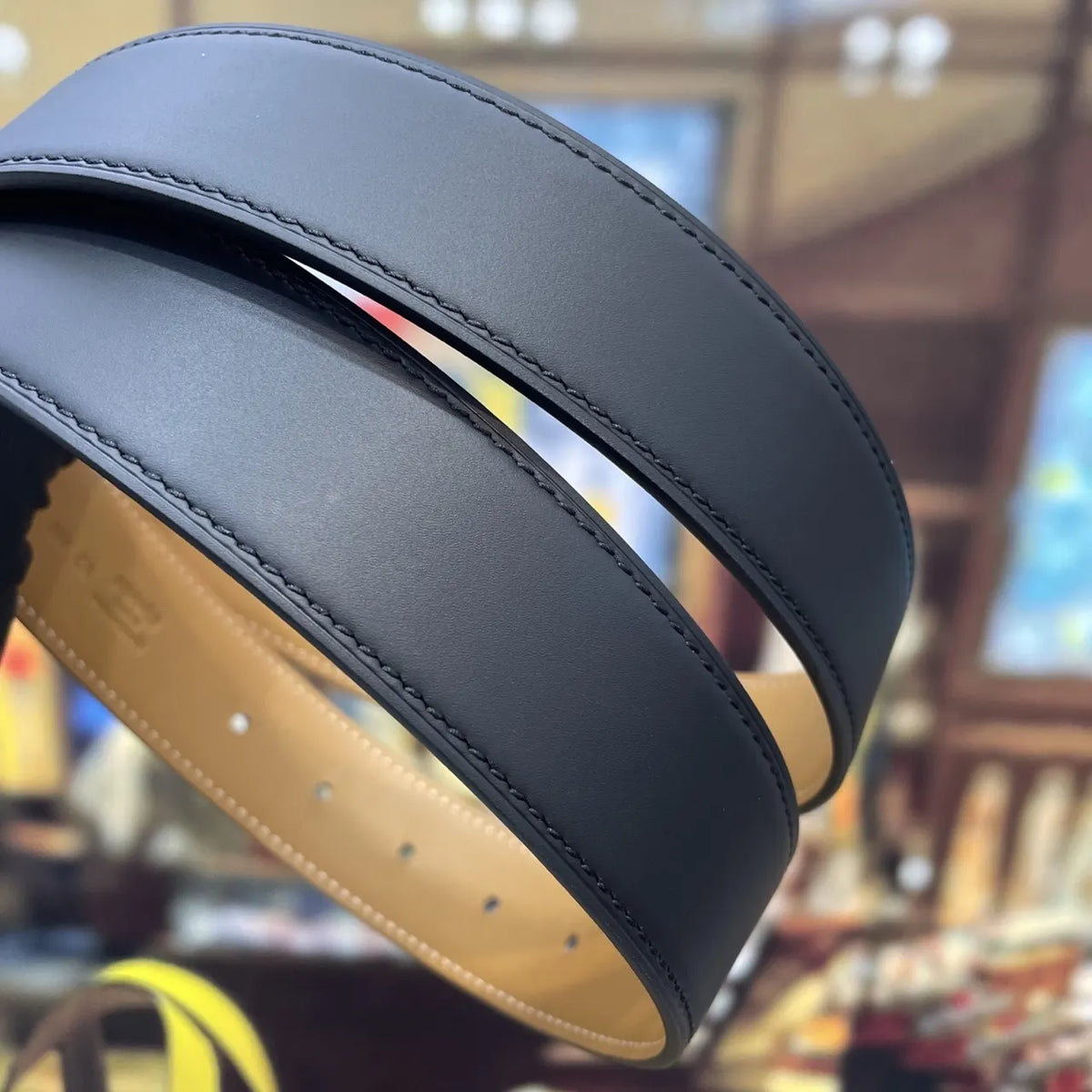 gold geometric Hermes Black Leather Belt - Hình 7