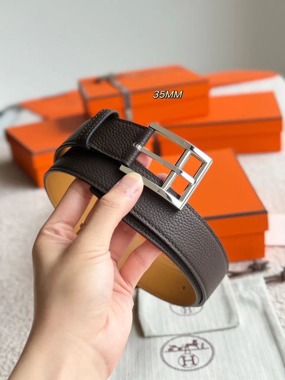 Hermes Reversible Pebbled Leather Belt - Hình 5