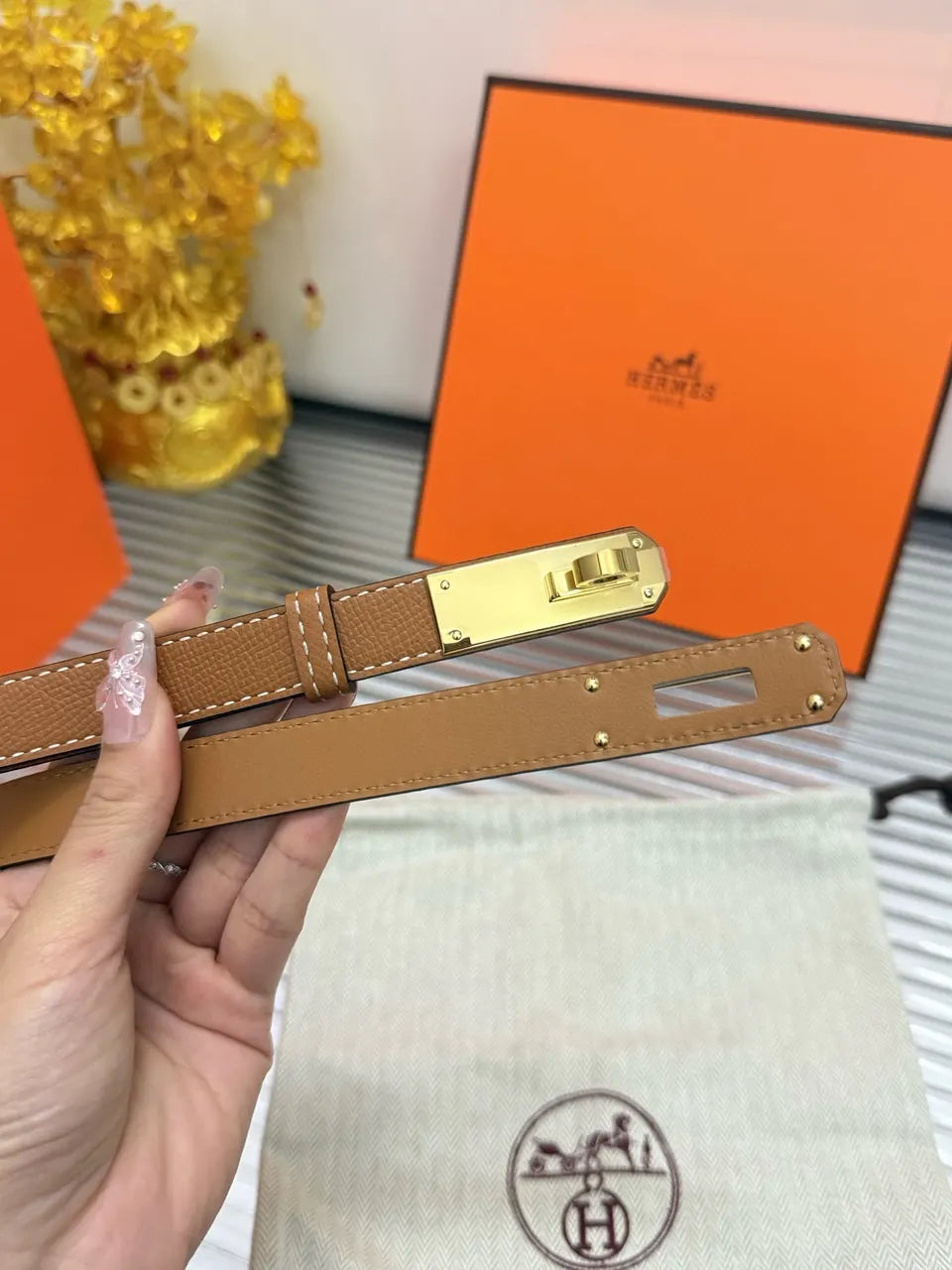 Hermes Gold Kelly Buckle Belt - Hình 4