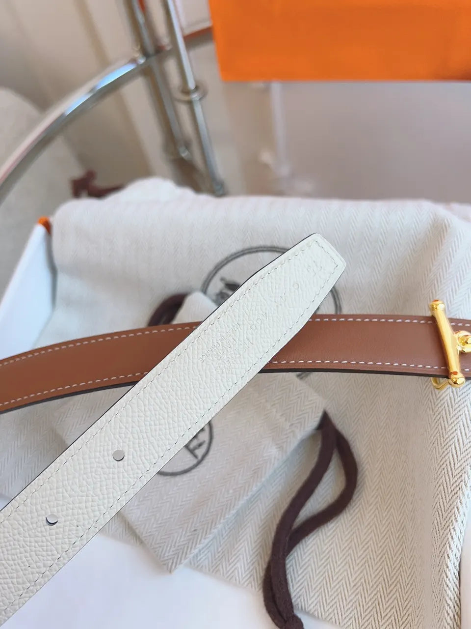 reversible Hermes Gold Buckle Tan Leather Belt - Hình 7