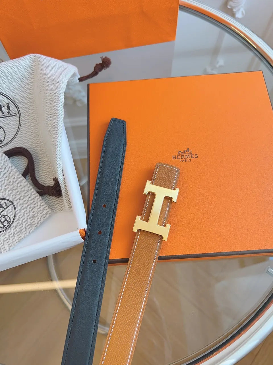 Hermes Tan Reversible Leather Belt - Hình 2