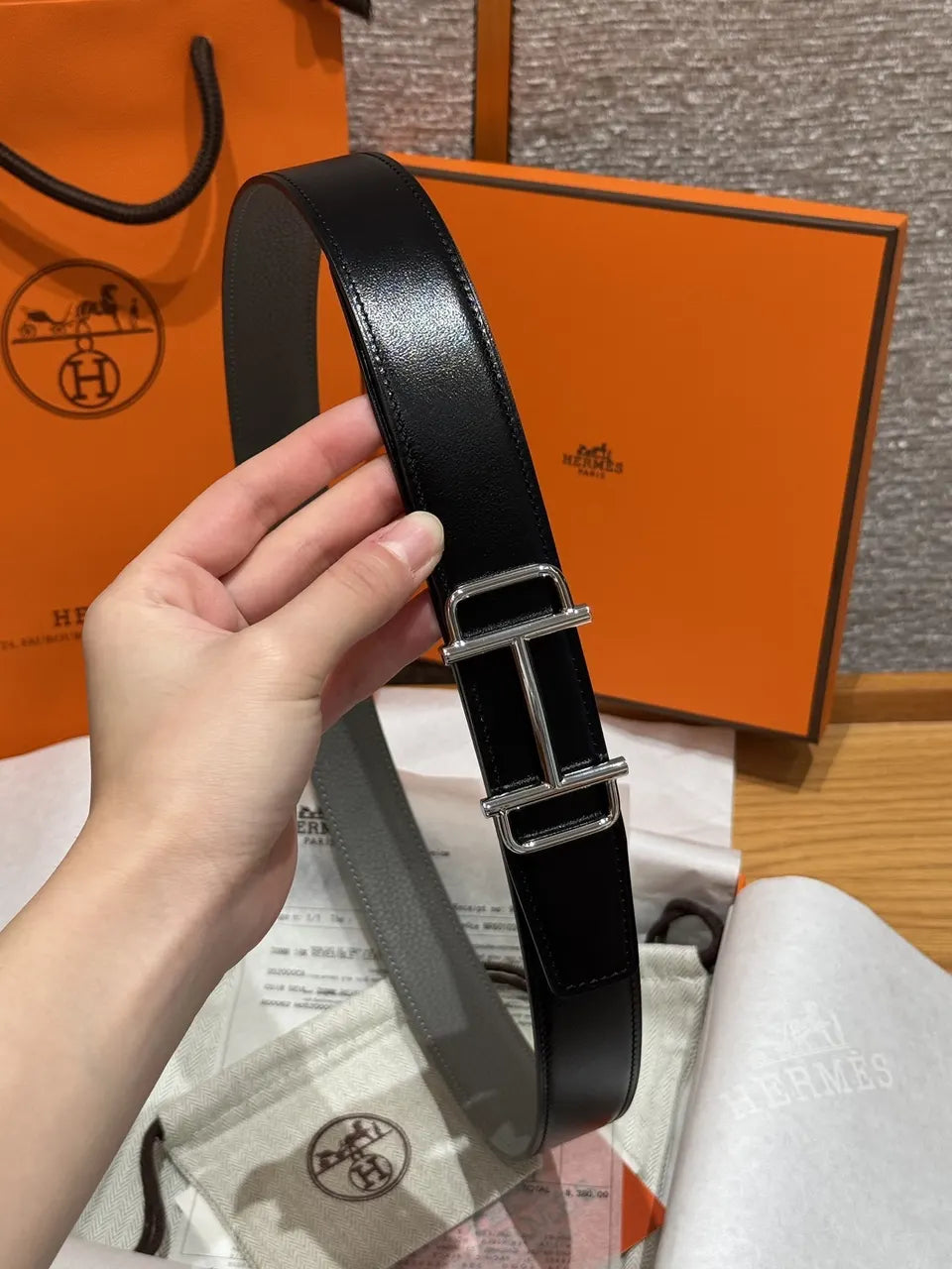 Hermes Grey Reversible Leather Belt - Hình 3