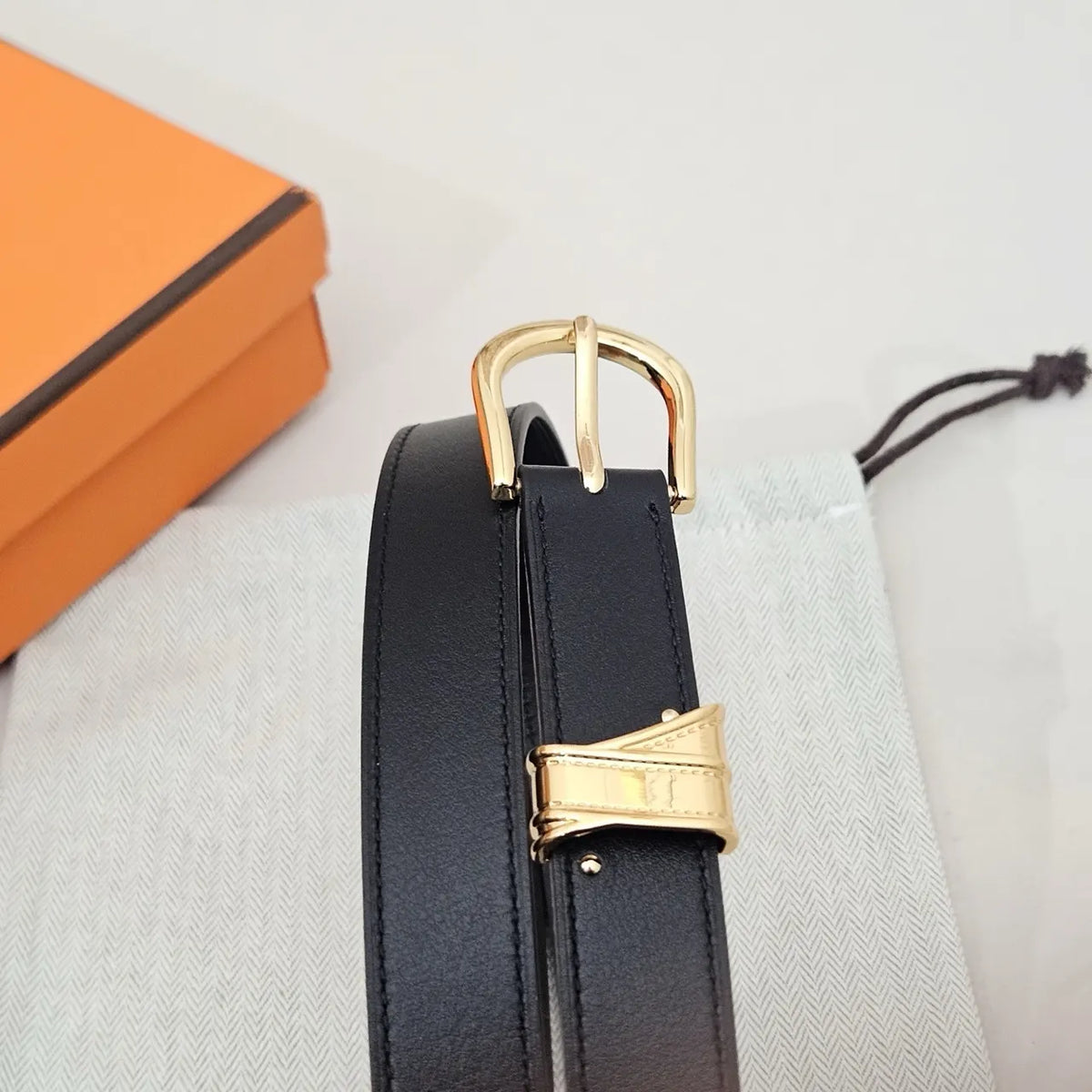 Hermes Gold Loop Leather Belt - Hình 6
