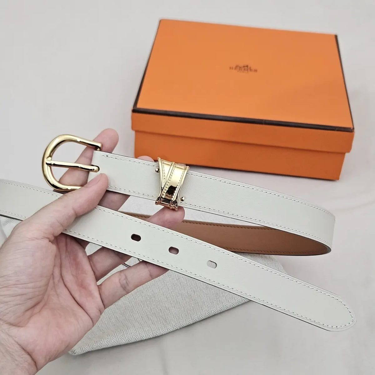 Hermes White Leather Gold Buckle Belt - Hình 5