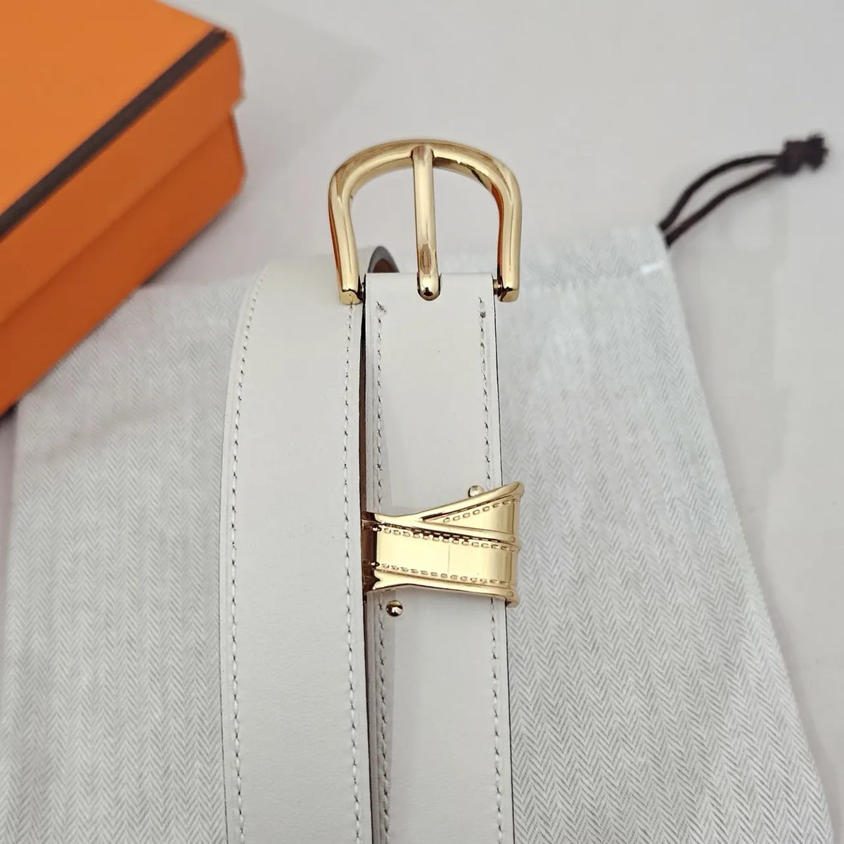 Hermes White Leather Gold Buckle Belt - Hình 6