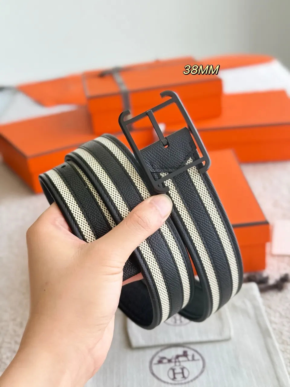 Hermes Black Stripe Leather Belt - Hình 5