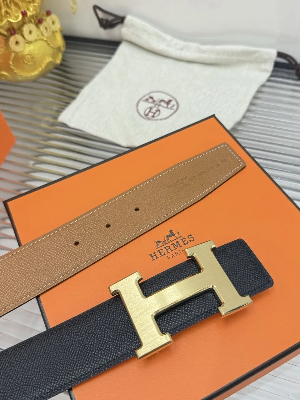 Hermes Black Leather Gold H Belt - Hình 6