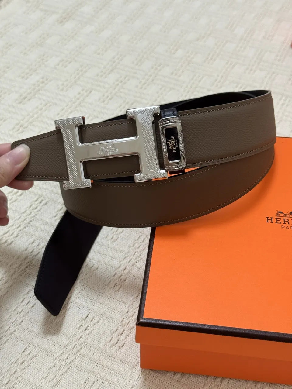 Hermes Taupe Silver H Belt - Hình 3