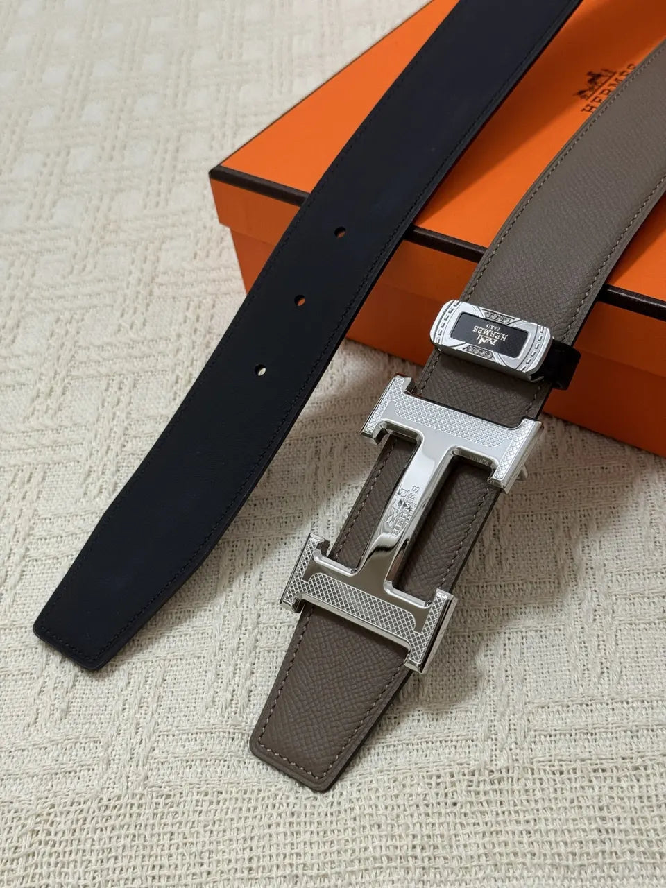 Hermes Taupe Silver H Belt - Hình 4
