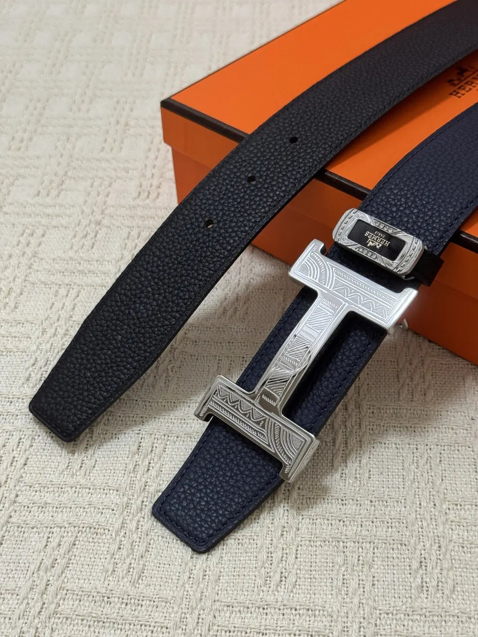silver Hermes Black Pebbled Leather Belt