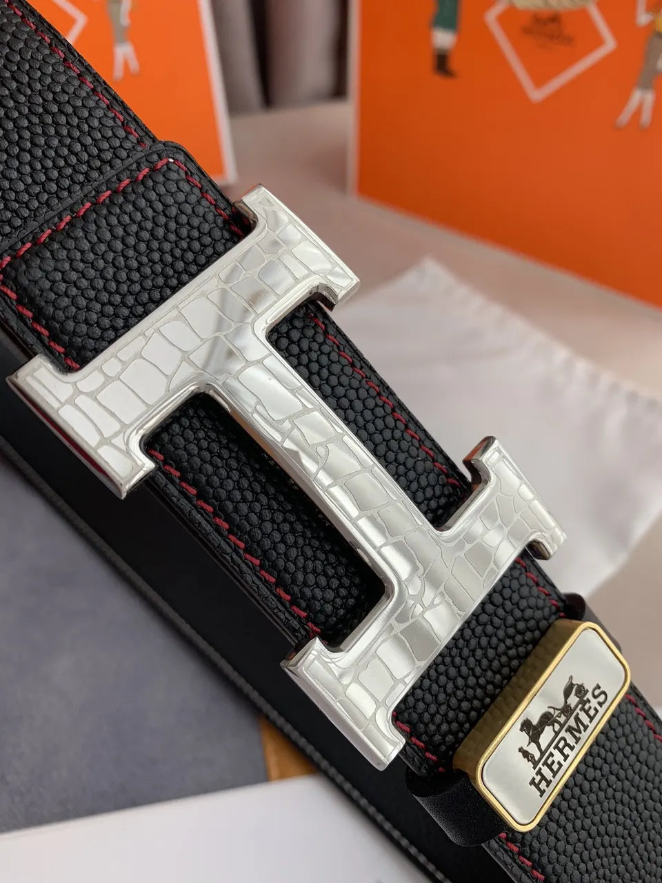 Hermes Black Textured Leather Belt - Hình 3