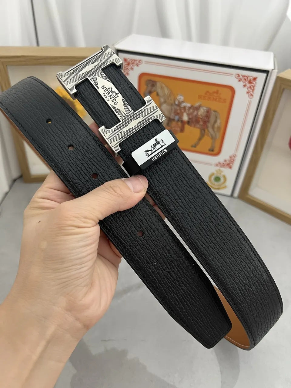 silver Hermes Textured Black Leather Belt - Hình 2