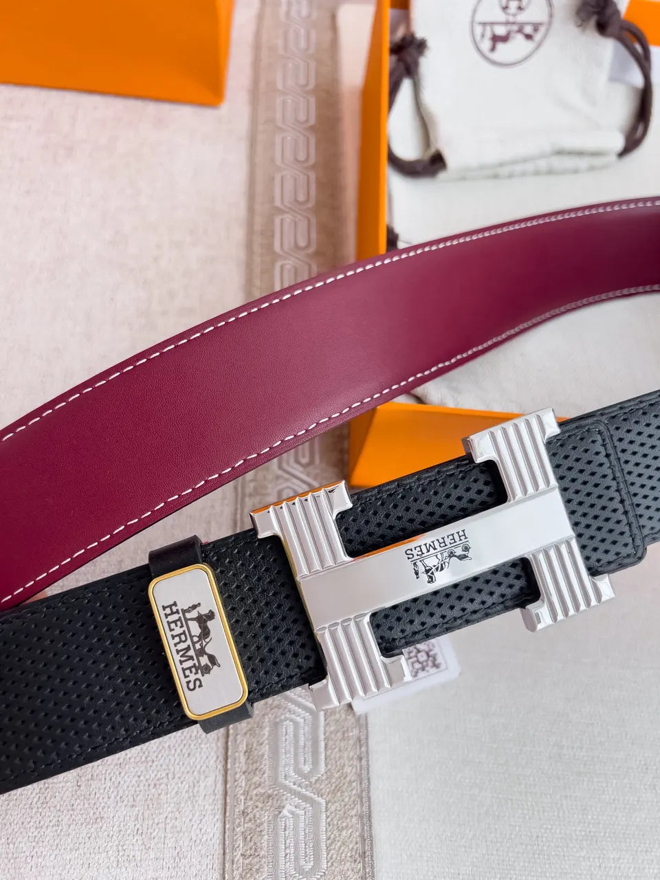 Hermes Black Perforated Leather Belt - Hình 4