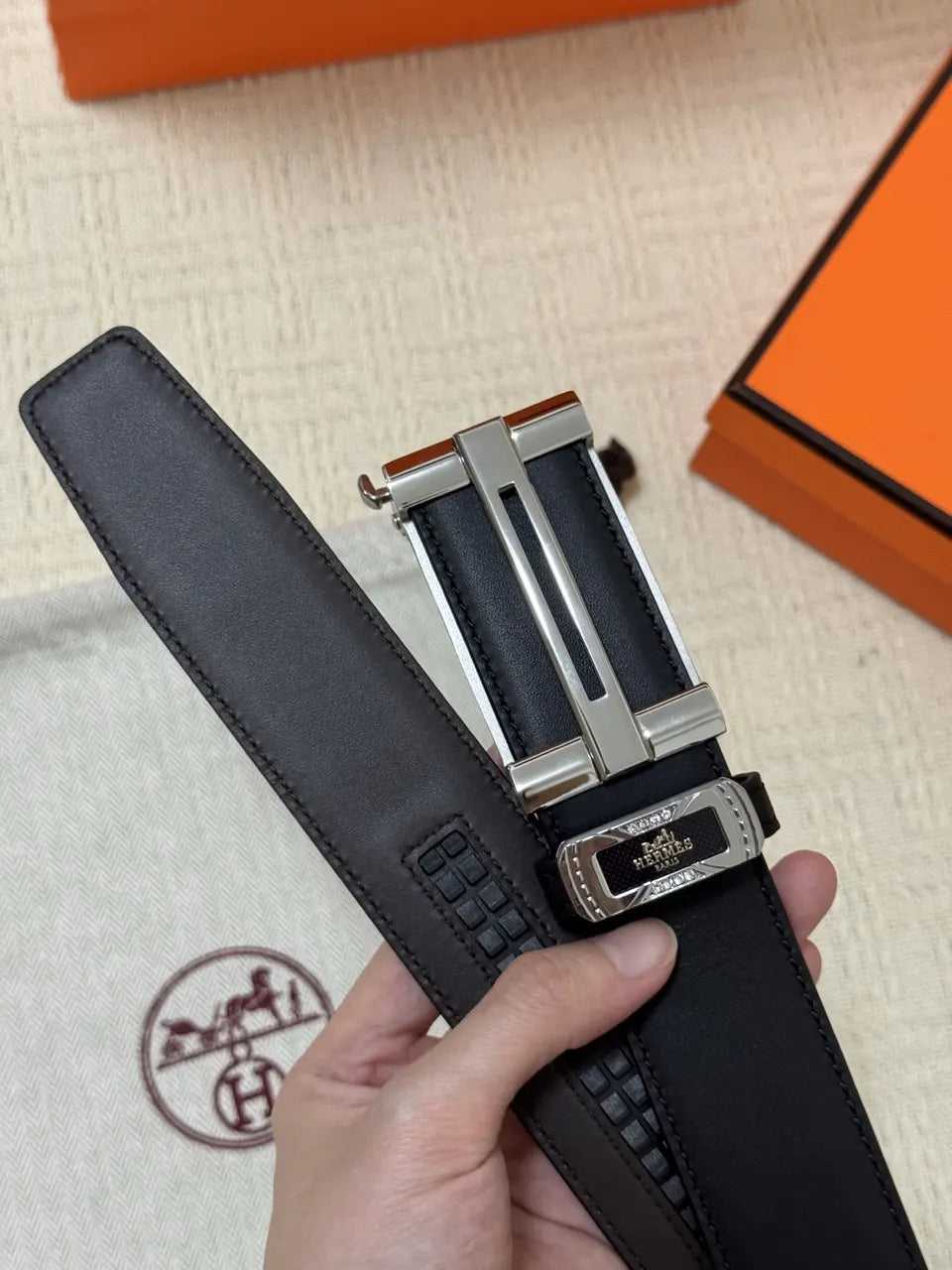 Hermes Black Leather Belt Silver Buckle - Hình 9