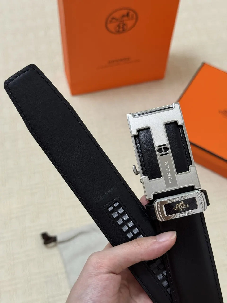 Hermes Black Leather Silver Belt - Hình 8
