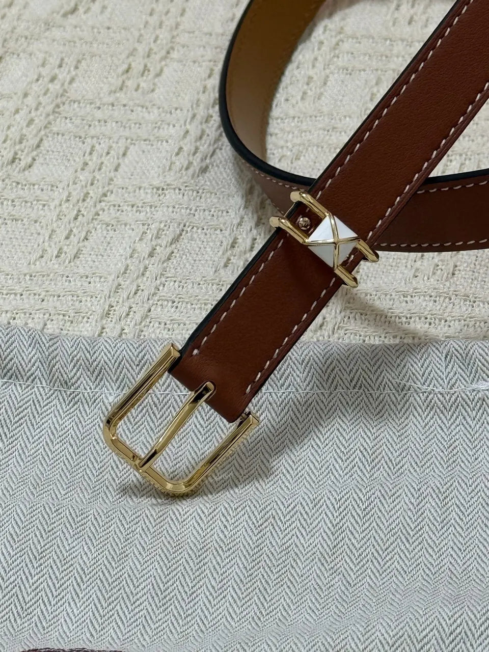 Hermes Brown Leather Skinny Belt - Hình 4