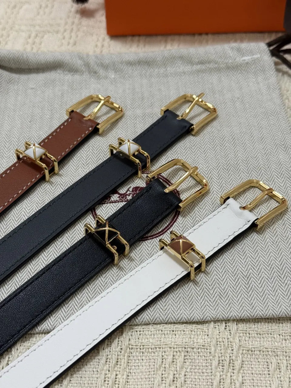 Hermes White Leather Constance Belt - Hình 3