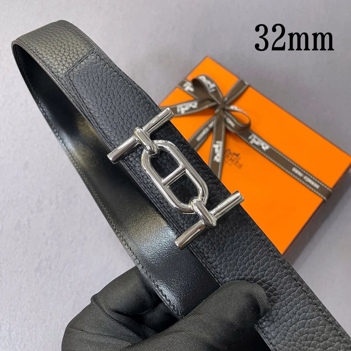 silver chaine Hermes Black Leather Belt