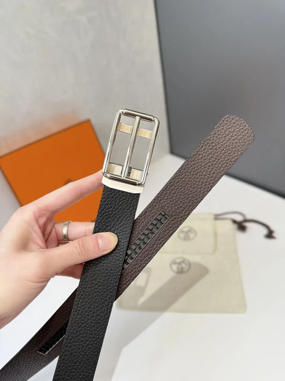 silver Hermes Matte Black Leather Belt - Hình 5