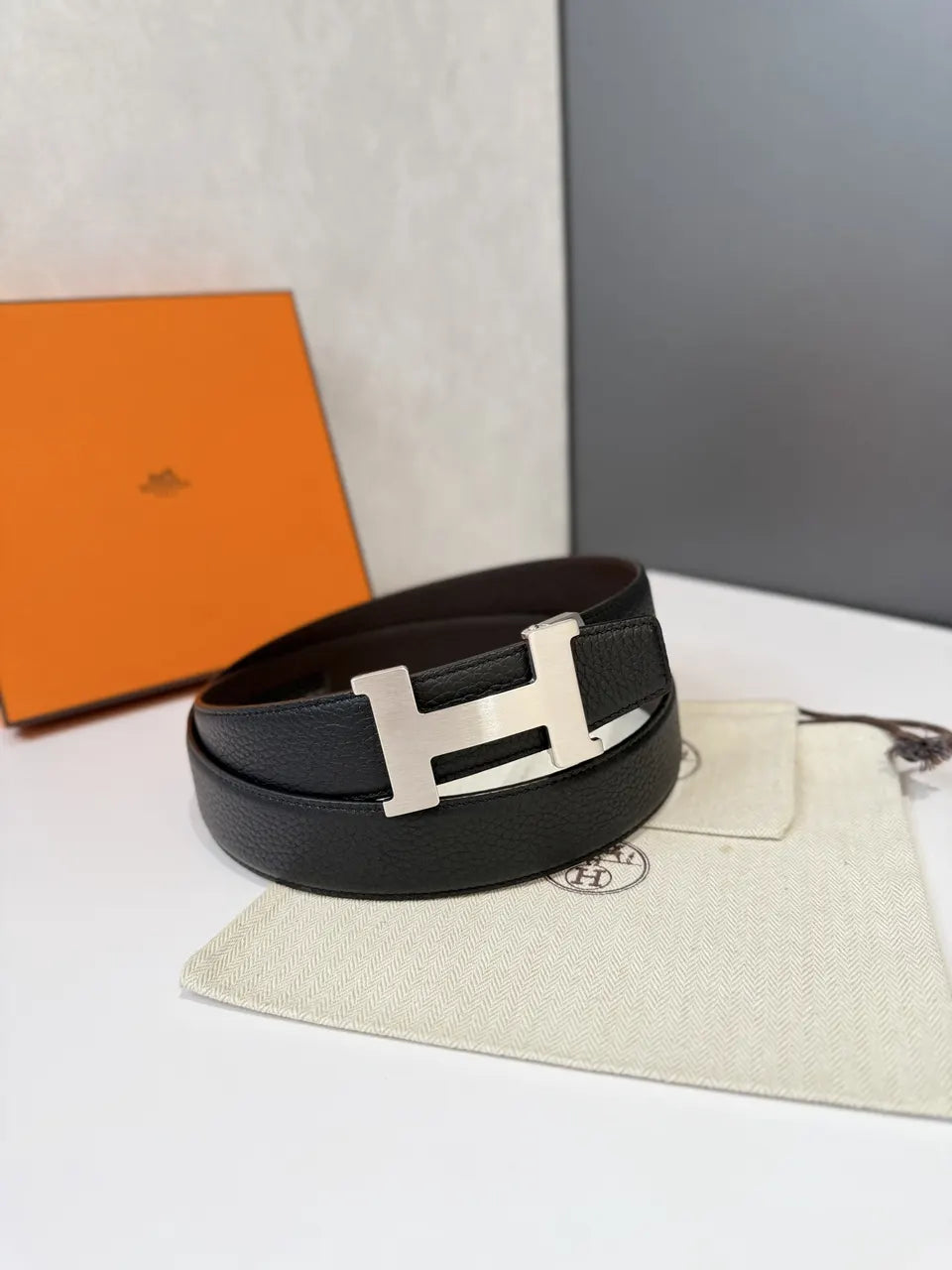 Hermes Black Grain Leather Belt - Hình 2