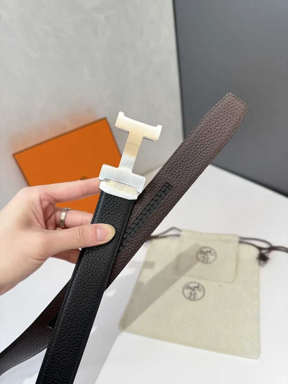 Hermes Black Grain Leather Belt - Hình 4