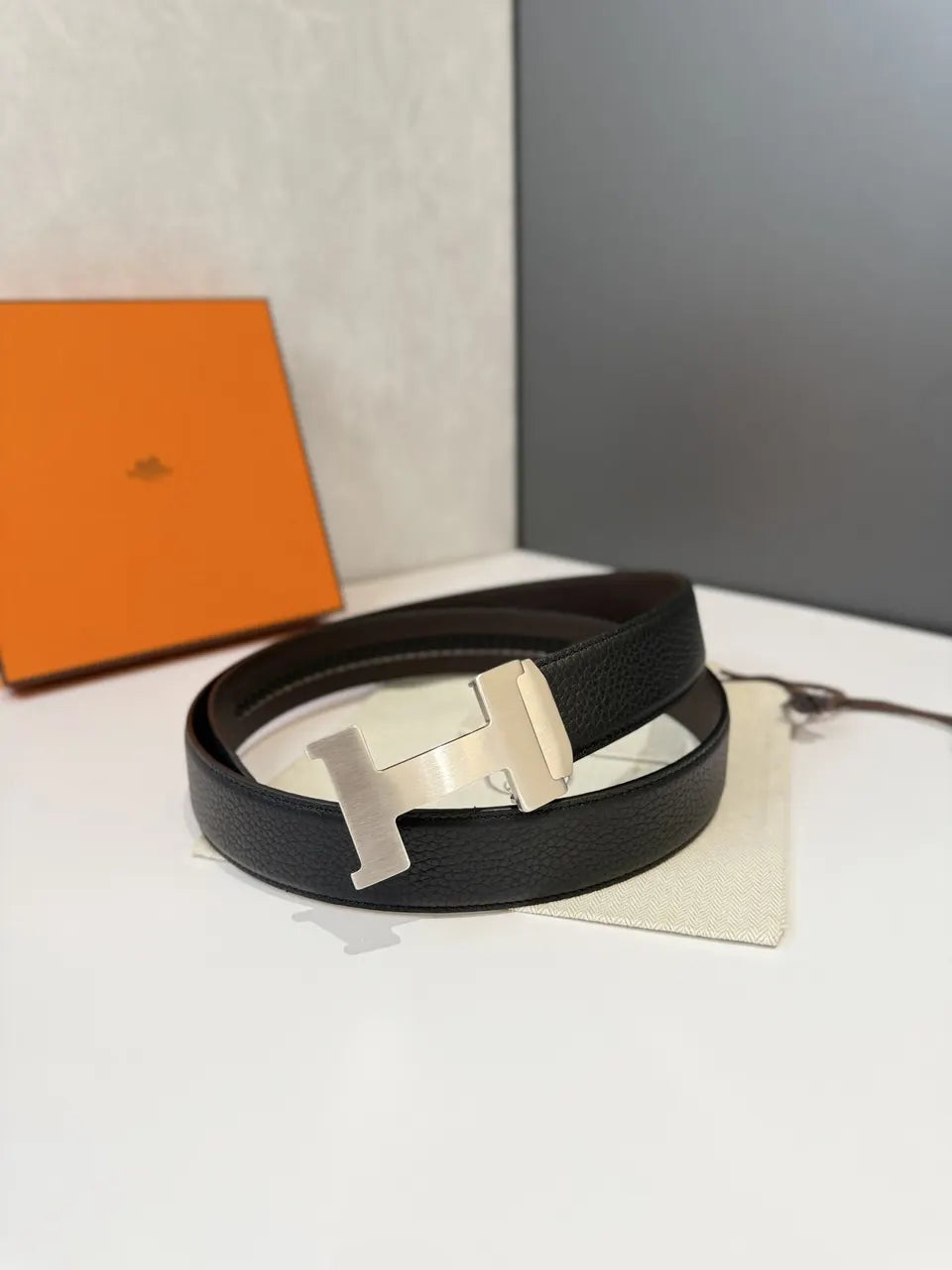 Hermes Black Grain Leather Belt - Hình 6