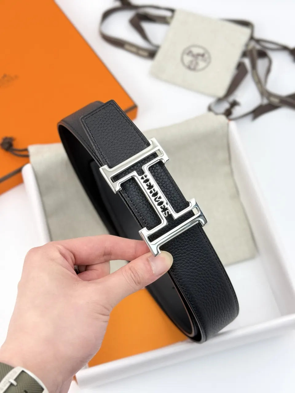 Hermes Matte Black Leather Belt - Hình 5