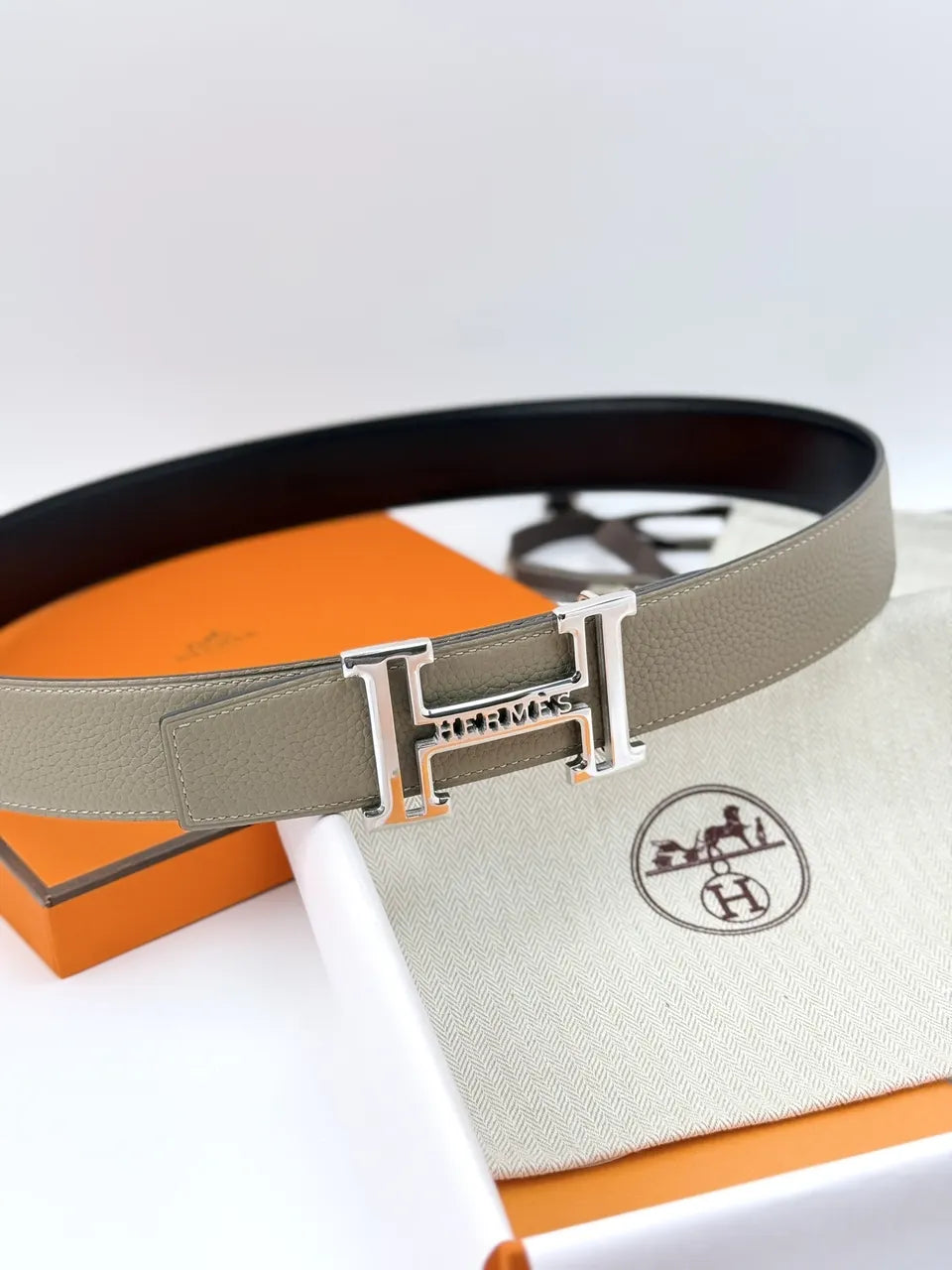 silver Hermes Grey Leather Belt - Hình 2