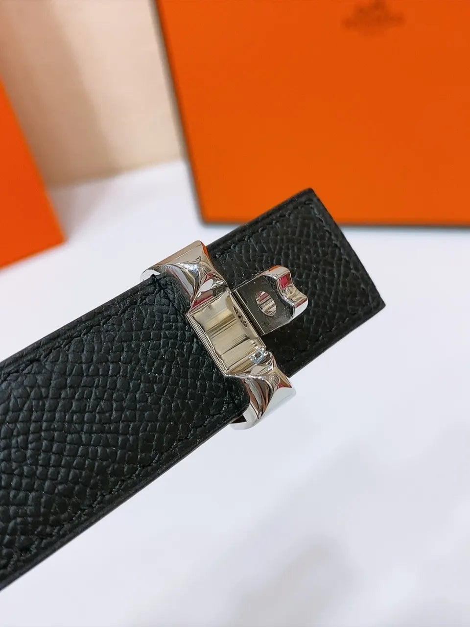 Hermes Black Swift Leather Belt - Hình 5