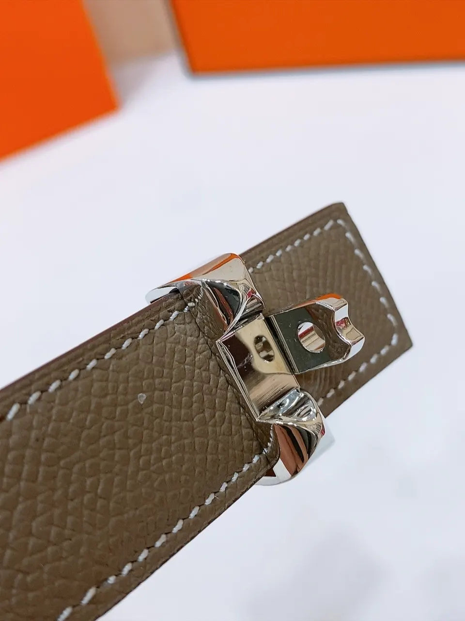 Hermes Olive Grain Leather Belt - Hình 4