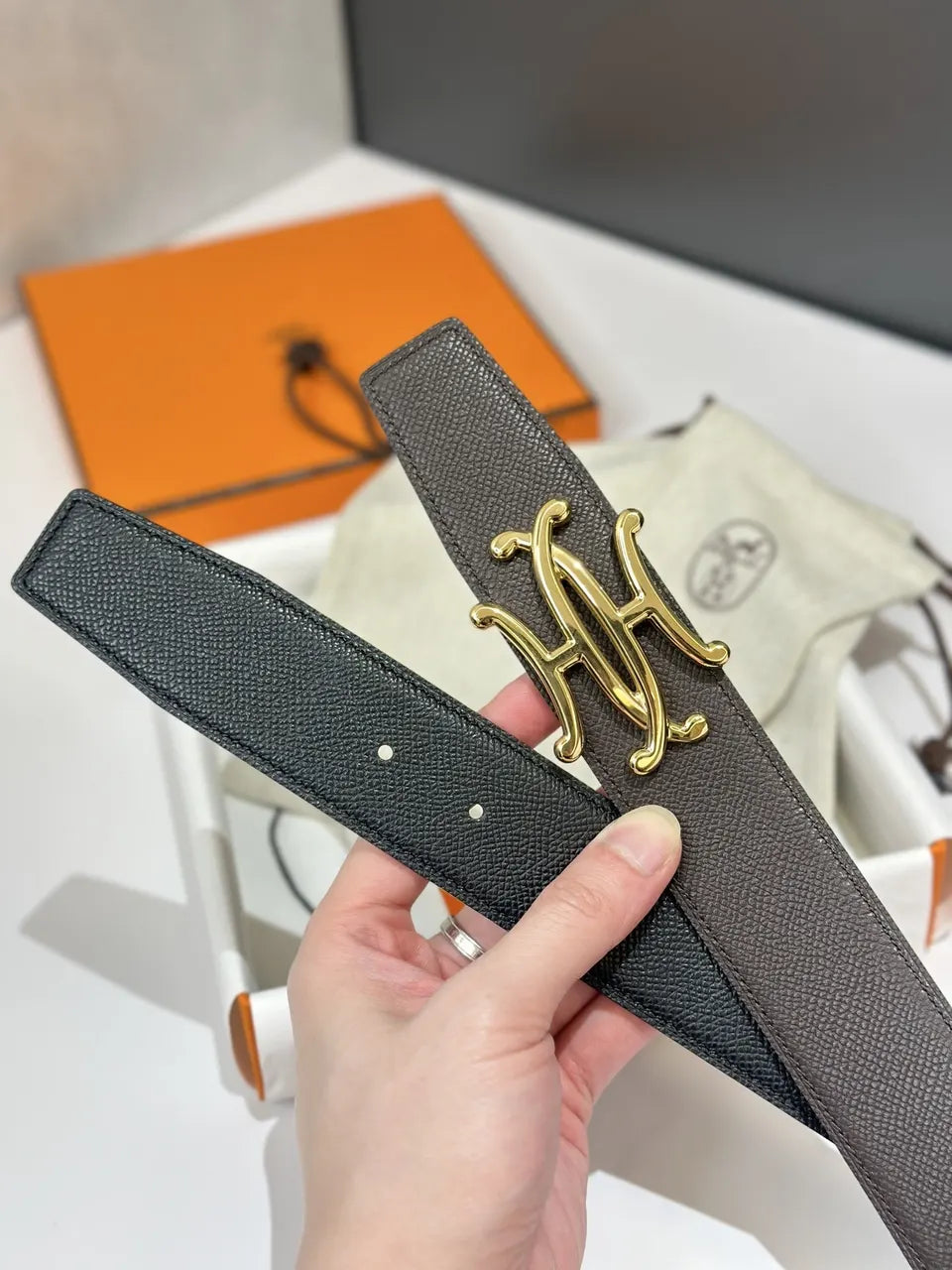 Hermes Black Gold Buckle Belt - Hình 4