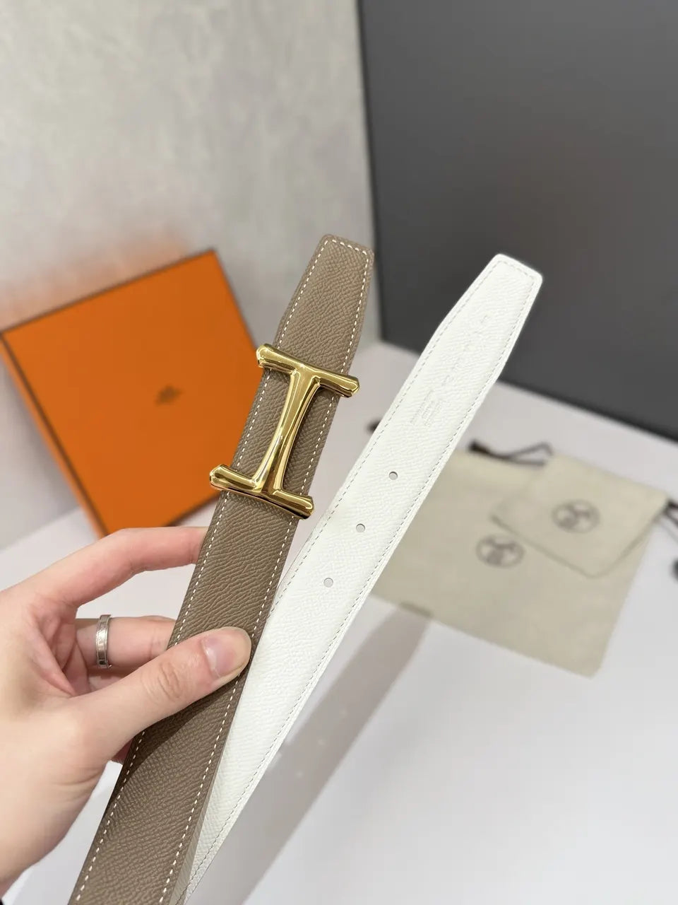 Hermes Reversible Leather Belt - Hình 3