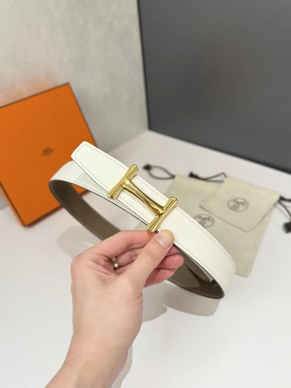 Hermes Reversible Leather Belt - Hình 6