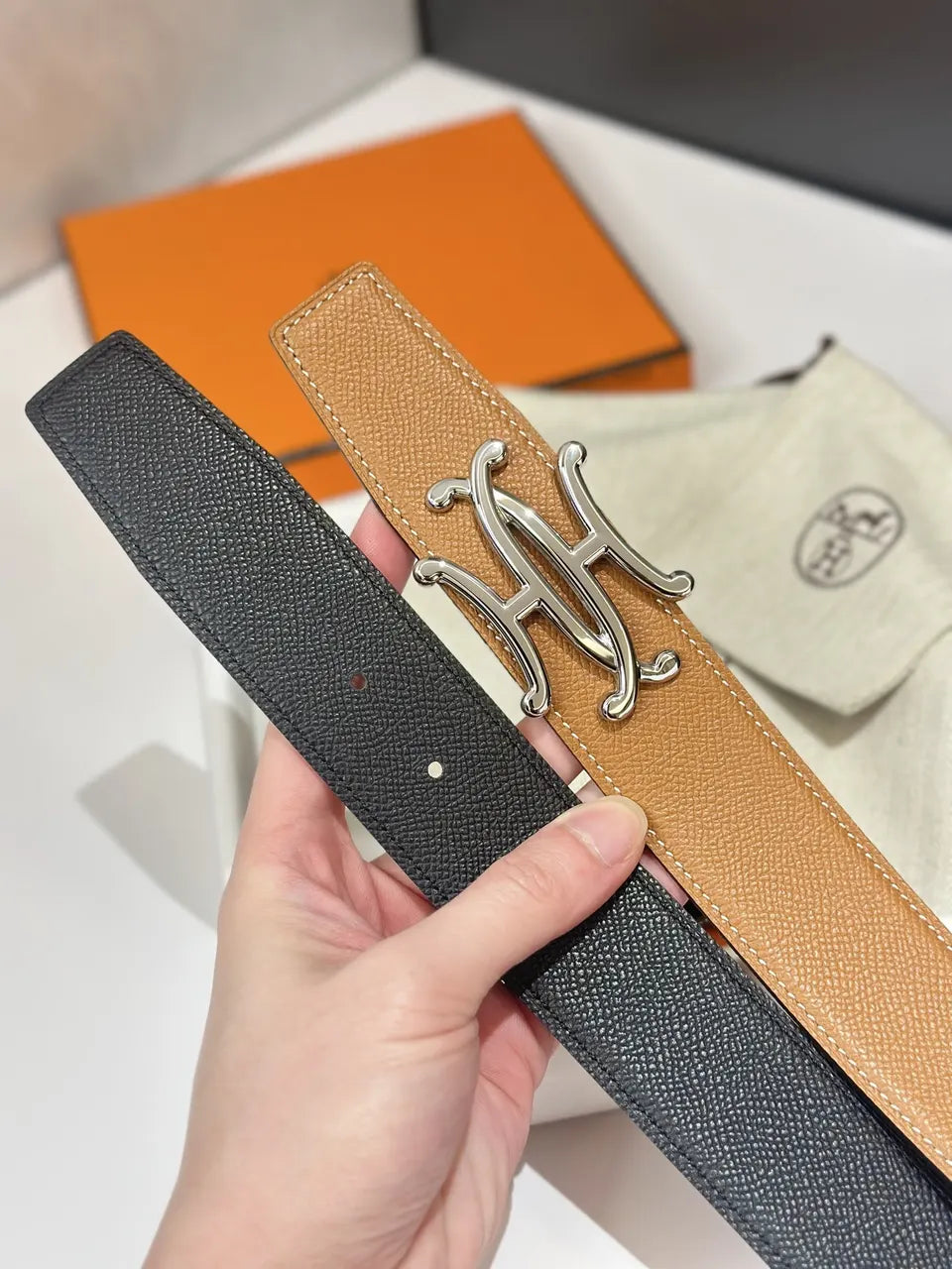 Hermes Reversible Leather Belt - Hình 4