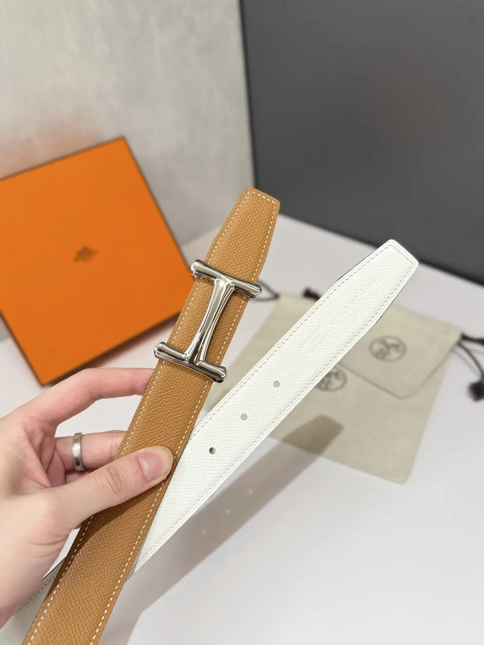 Hermes Tan Leather Reversible Belt - Hình 3