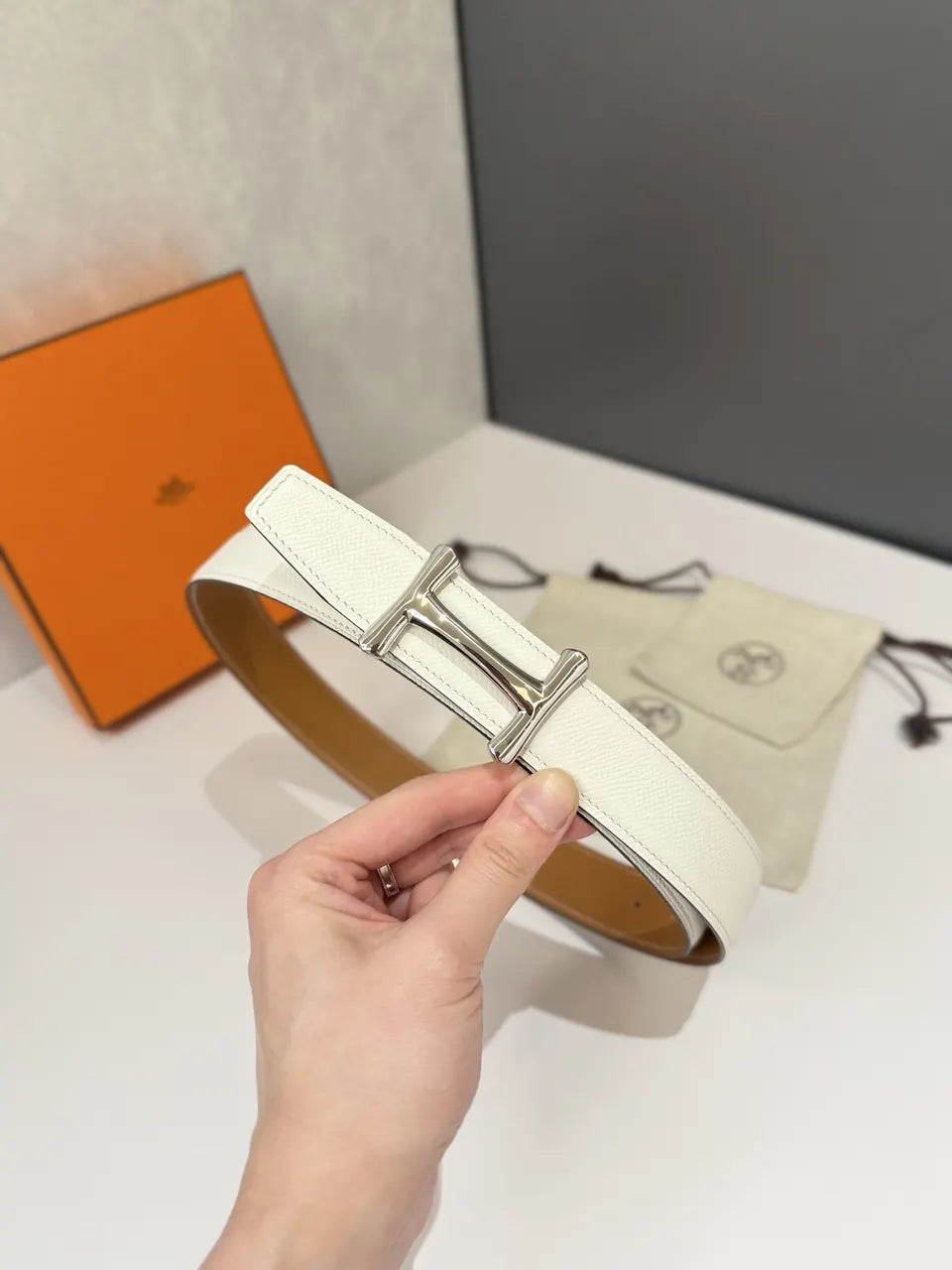 Hermes Tan Leather Reversible Belt - Hình 6