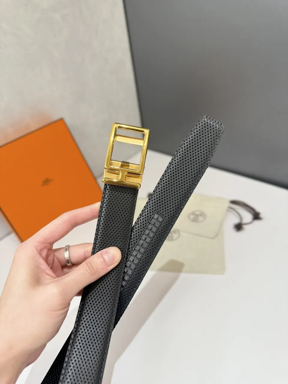 Hermes Black Perforated Belt - Hình 3