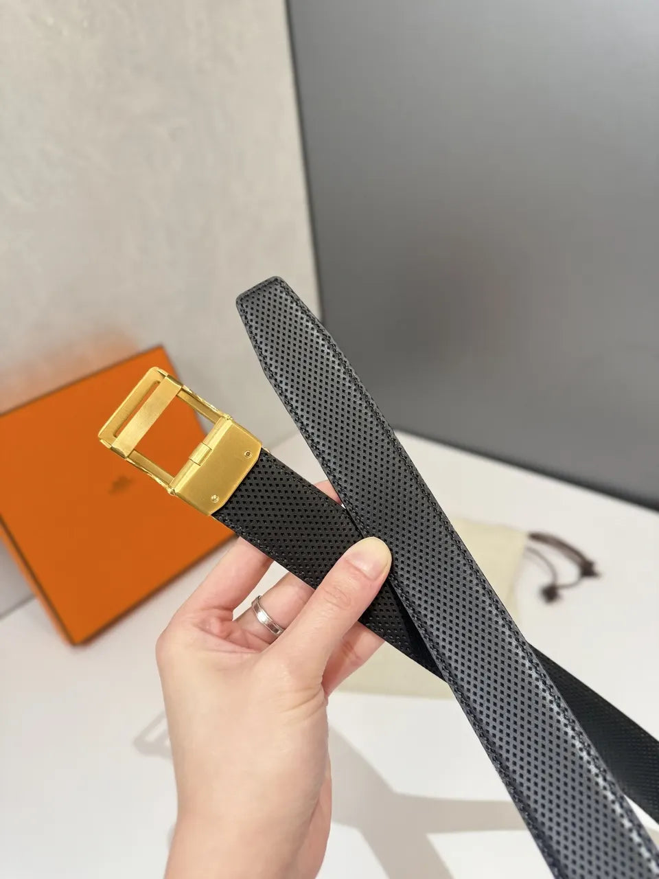 Hermes Black Perforated Belt - Hình 4