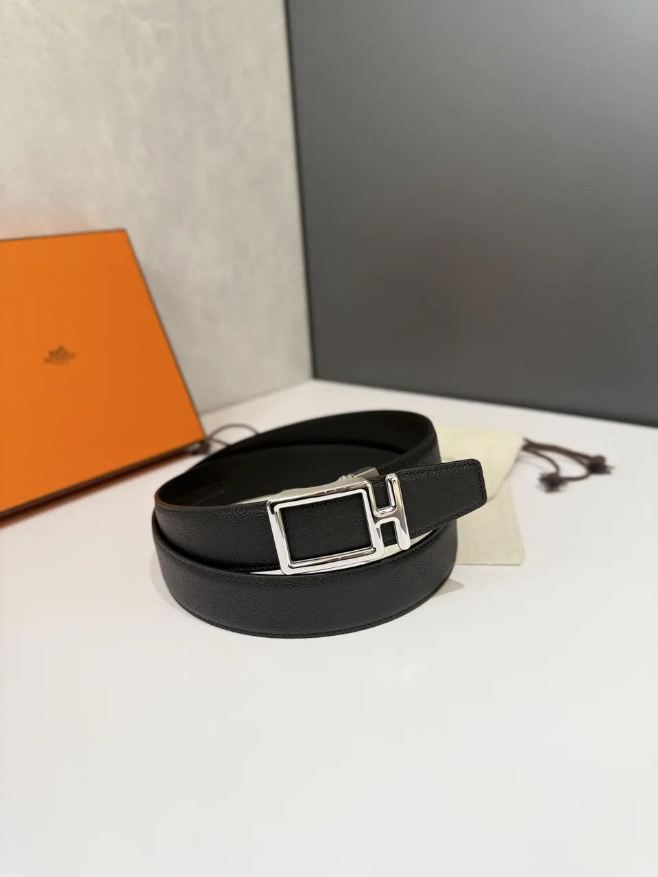 silver Hermès Black Leather Belt - Hình 5