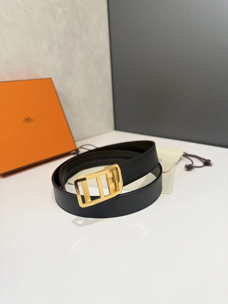 gold Hermès Black Leather Belt - Hình 5