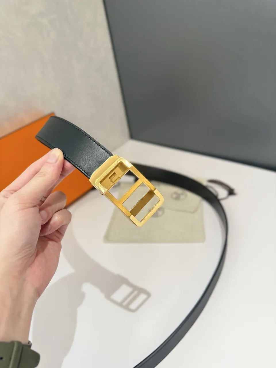 gold Hermès Black Leather Belt - Hình 6