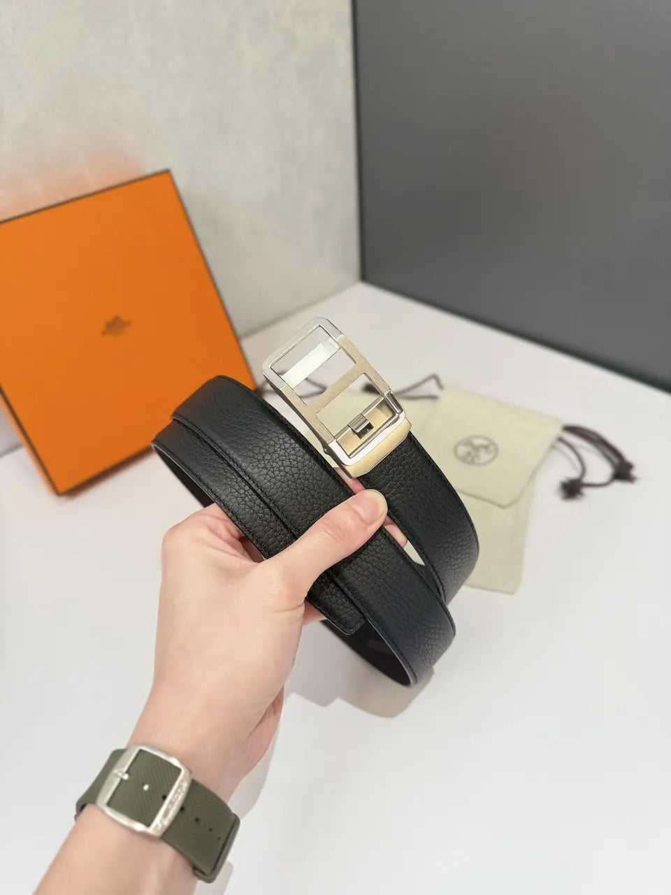 silver Hermes Black Leather Belt - Hình 2