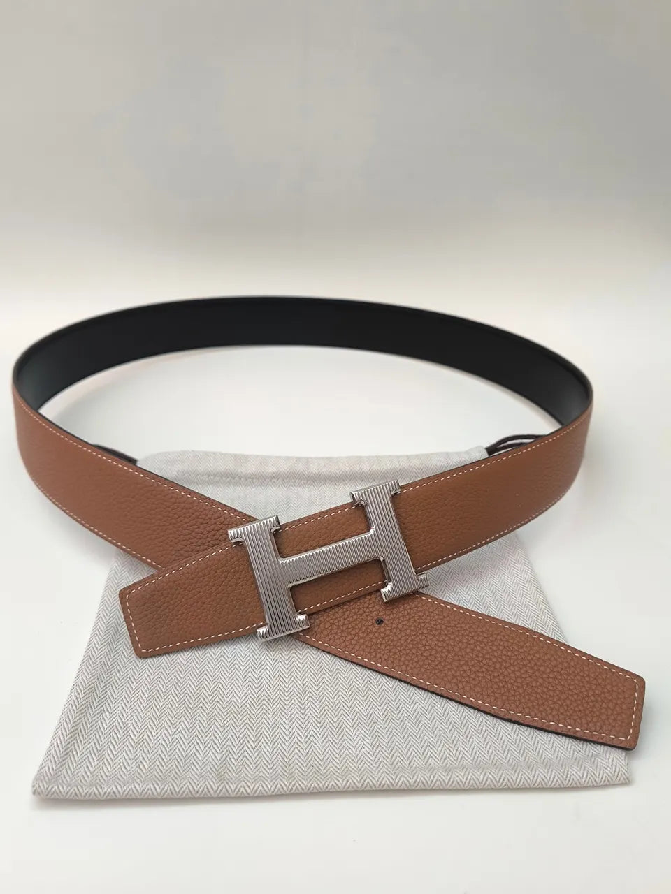 Hermes Reversible Leather Belt - Hình 5