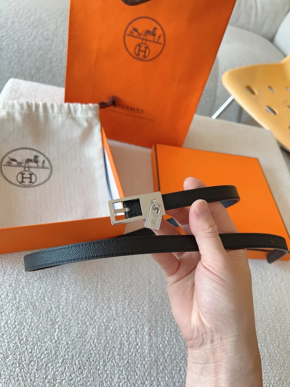Hermès Black Leather Padlock Belt - Hình 2