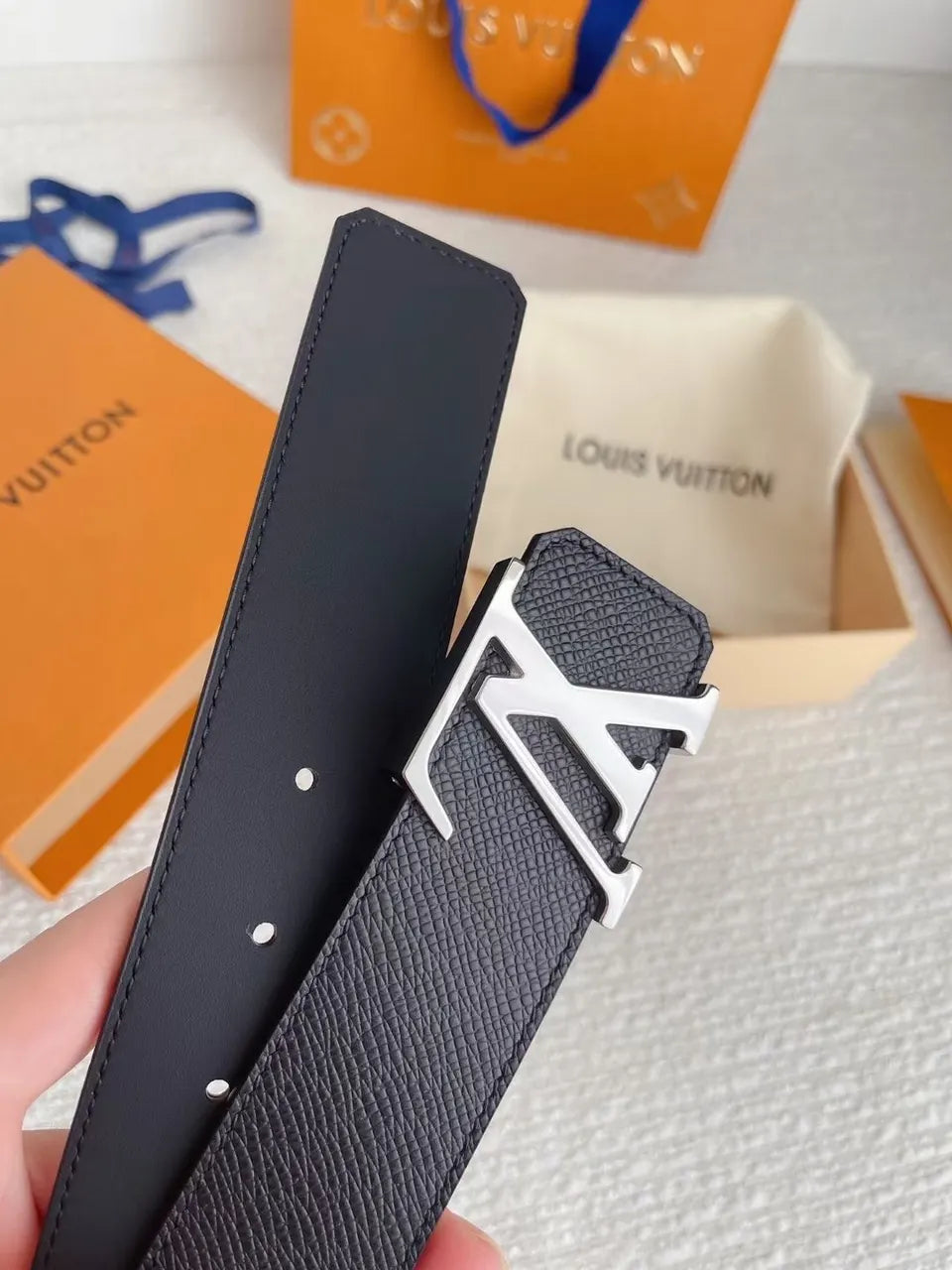 Louis Vuitton Black Taurillon Leather Belt 8254 - Hình 5