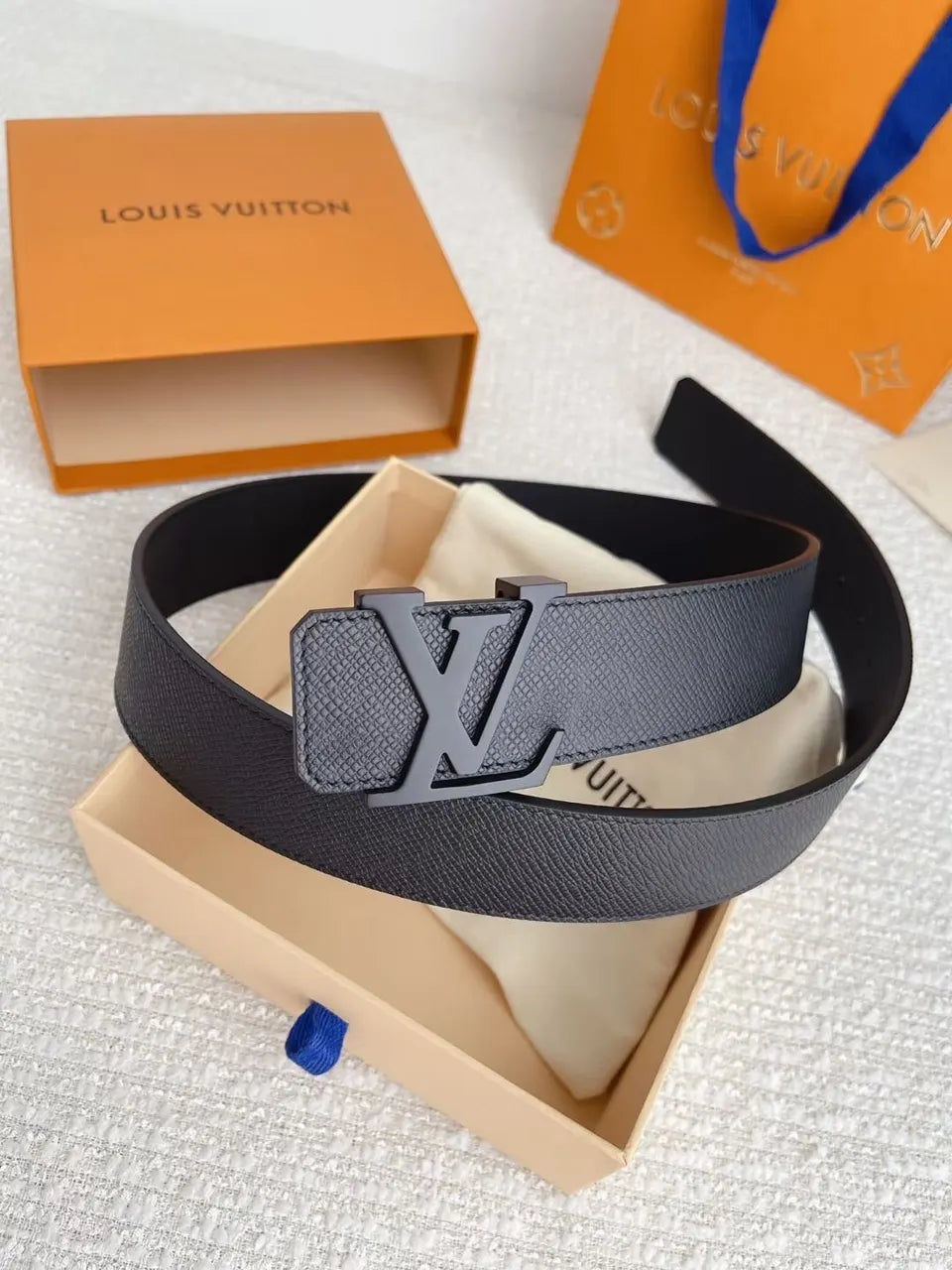LV Grained Leather Black Belt - Hình 4