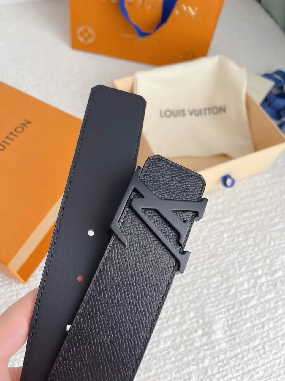 LV Grained Leather Black Belt - Hình 5