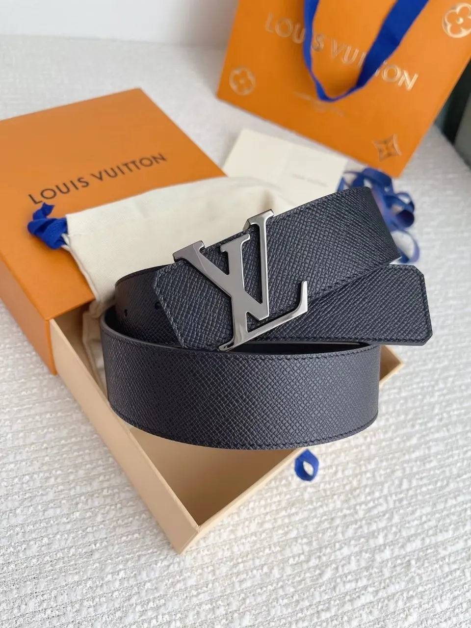Black Taurillon LV Initiales Belt