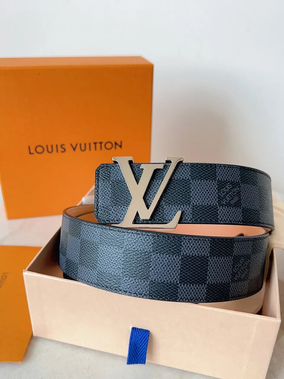 silver lv Louis Vuitton Damier Cobalt Belt - Hình 3